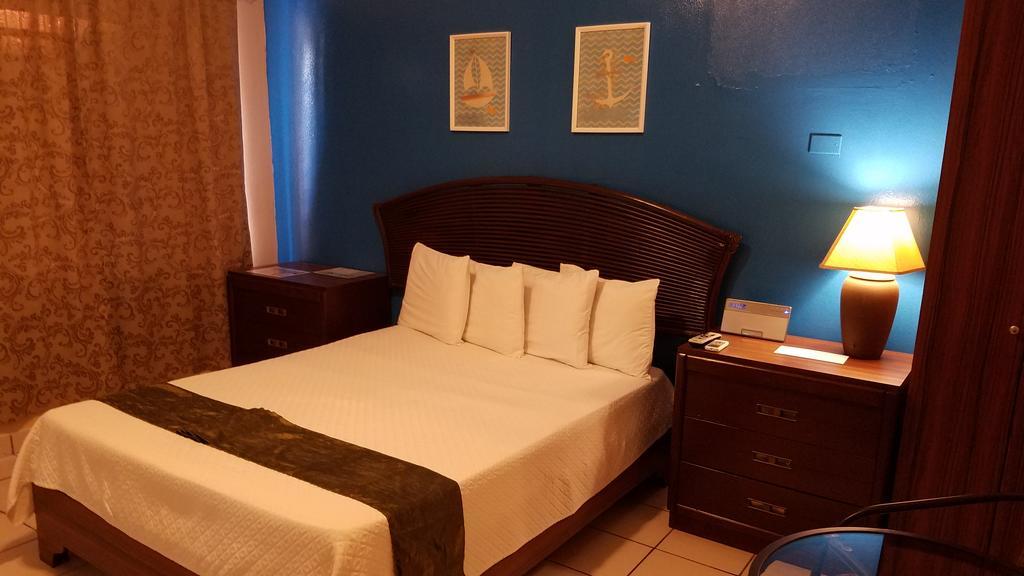 קאבו רוחו Combate Beach Resort מראה חיצוני תמונה